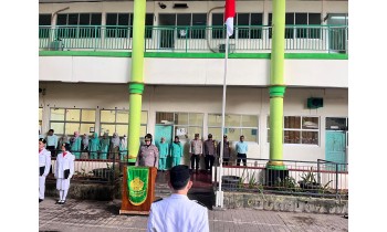 KUNJUNGAN POLDA METRO JAYA KE SMK TAMANSISWA 1 JAKARTA